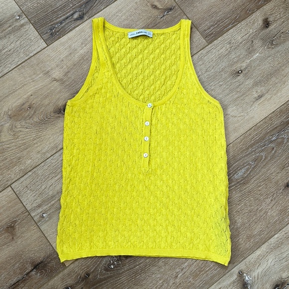 Zara Tops - Zara knit top M